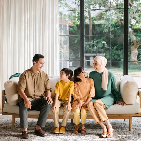 Lengkapi Selebrasi Momen Kebersamaan Idulfitri, UNIQLO Hadirkan Koleksi Hari Raya yang Penuh Gaya, Cek di Sini Ya!