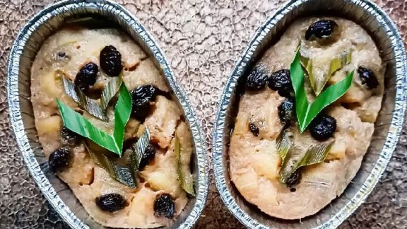 Trik Bikin Kolak Pisang Kukus, Camilan Unik yang Lembut dan Legit Banget!