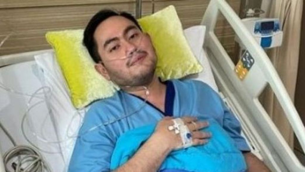 Oppa Nassar Dirawat di Rumah Sakit, Ruben Onsu Sempatkan Jenguk hingga Beri Doa: Cepet Sembut Jagoan Hebat!