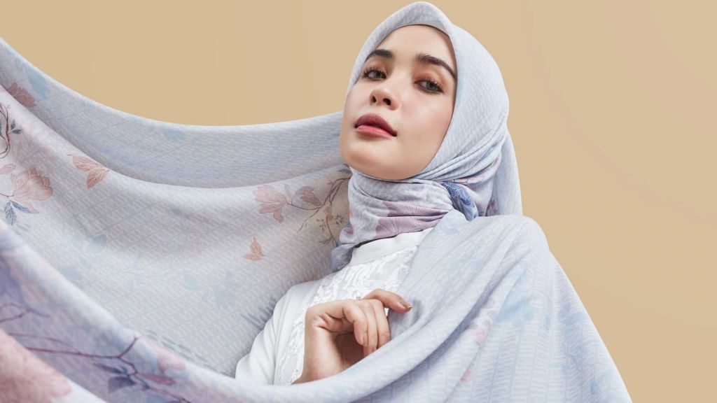 Inspirasi Hijab Motif Bunga Premium Nan Menawan untuk Ramadan dan Lebaran, Cocok Buat Kamu Nih Beauty!