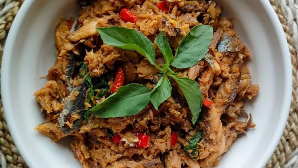 Resep Ikan Kembung Suwir Kemangi, Gurih, Enak, Wanginya Menggugah Selera