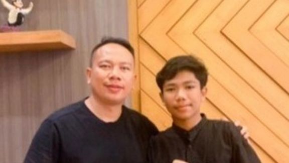 Berawal dari DM Instagram, Vicky Prasetyo Bertemu Anaknya Setelah 16 Tahun, Sang Gladiator Kena Kritik: Kenapa Gak Berusaha Mencari Anaknya!