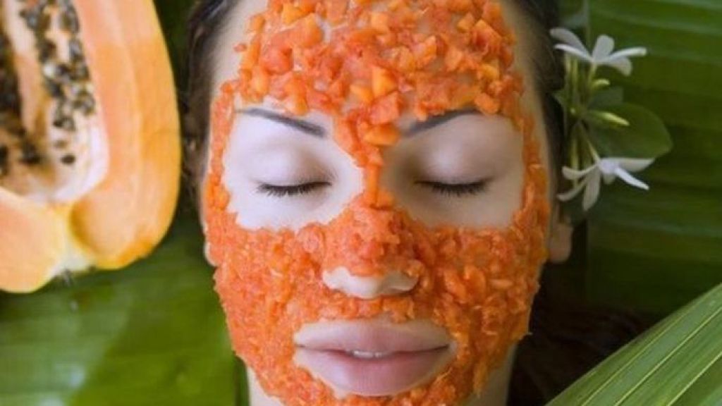 Bisa Mencerahkan Kulit, Simak Yuk Cara Bikin Masker Wajah dari Pepaya, Mudah Banget!