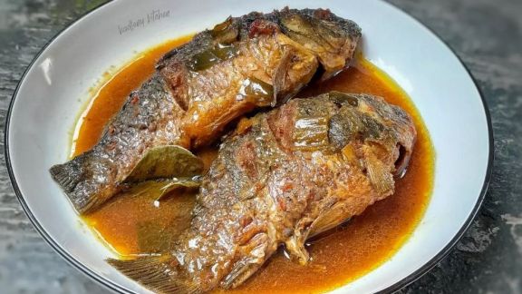 Resep Bikin Pindang Presto Ikan Mas ala Mak Ecot yang Terkenal di Bandung, Durinya Lunak Banget!