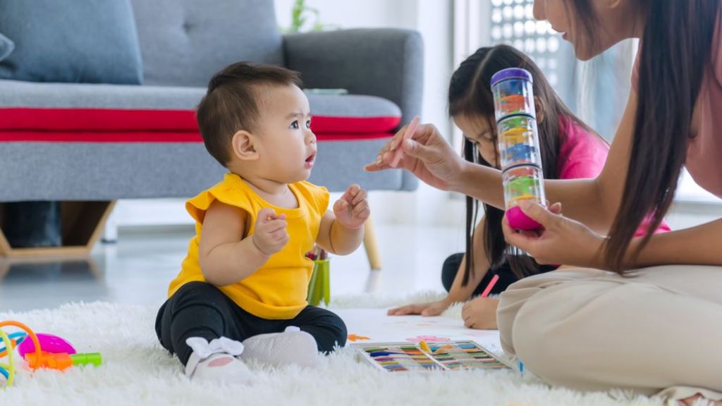 Dokter Denta Ungkap Peran Besar Warna dalam Stimulasi Anak, Bisa Memudahkan Si Kecil Menangkap Informasi Lho Moms!