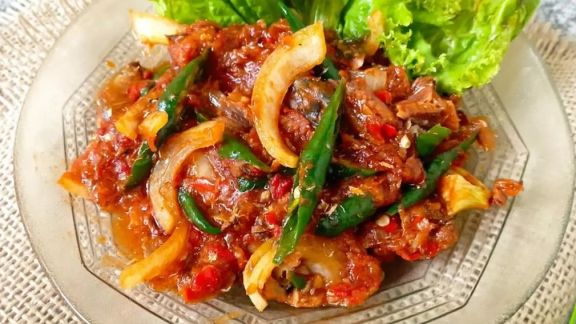 Sederhana Tapi Maknyus, Catat Resep Sambal Sarden Pedas untuk Teman Nasi Hangat