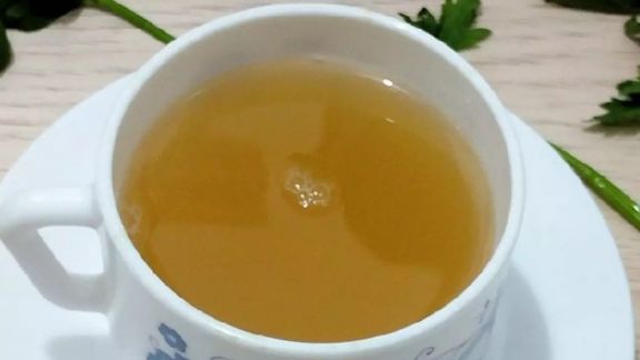 Hujan Suka Turun Mendadak?  Yuk Buat Wedang Kulit Apel Biar Gak Kedinginan, Mau Coba?