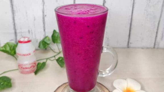 Resep Es Buah Naga Soda Yakult yang Nyegerin Abis, Cocok Disajikan ketika Musim Panas