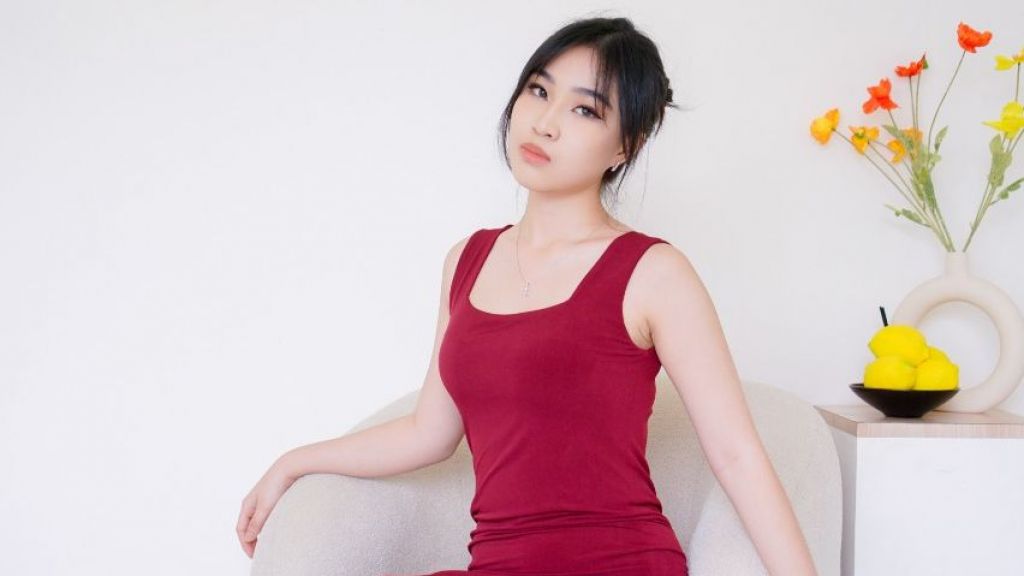 Kamu Punya Tubuh Gemuk? Yuk Merapat... Ini 3 Tips Memilih Bodycon Dress yang Cocok untuk Kamu, Intip Di Sini Beauty!