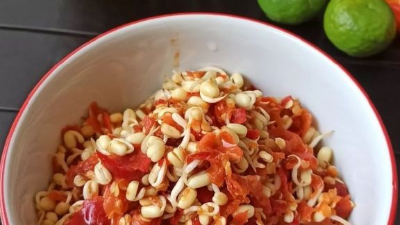 Dipercaya Bisa Meningkatkan Kesuburan, Catat Cara Bikin Sambal Tauge untuk Pengantin Baru, Makan Bareng PakSu Pasti Lebih Nikmat!