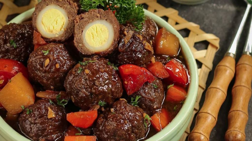 Resep Bola Daging Isi Telur Puyuh Bisa Pakai Daging Kurban Pasti