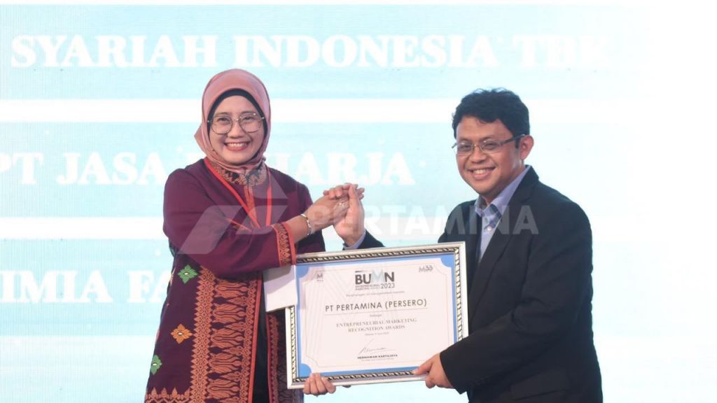 Berhasil Sukseskan Transformasi, 3 Direksi Wanita Pertamina Raih Penghargaan Dewi BUMN!