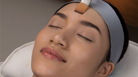 ERHA Luncurkan Acne Center Buat Solusi Masalah Kulit Berjerawat, Cusss Langsung Konsultasi Beauty!