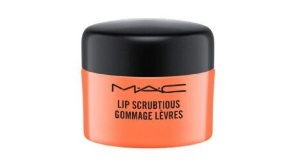 5 Rekomendasi Lip Scrub yang Bisa Bantu Berikan Nutrisi pada Bibir, Cusss Langsung Beli Beauty!