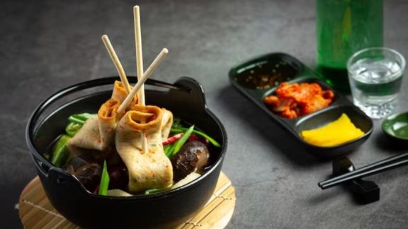 Cuma Butuh Tepung dan Telur, Intip Yuk Mudahnya Bikin Odeng Rumahan, Rasanya Dijamin Enak Moms!