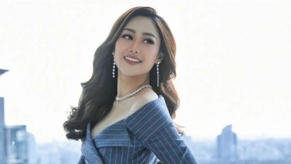 Lisensi Miss Universe Indonesia Dicabut, Pernyataan Poppy Capella Ini Dinyinyiri Netizen, Diingatkan Juga soal Karma: Maling Teriak Maling!