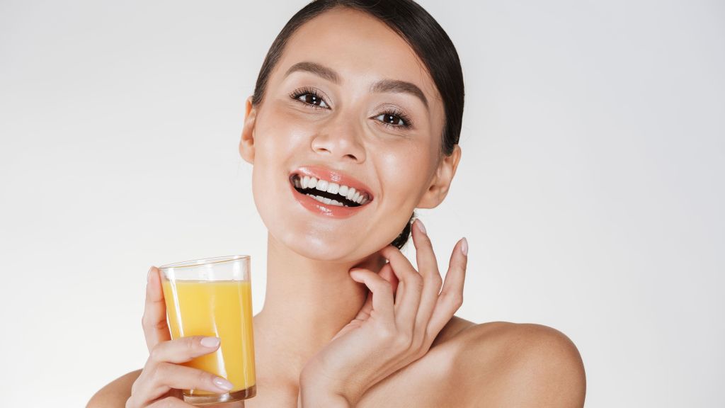 Jangan Asal Minum, 4 Tips Ini Wajib Beauty Lakukan Sebelum Minum Produk Kolagen, Nomor 2 Penting Banget!