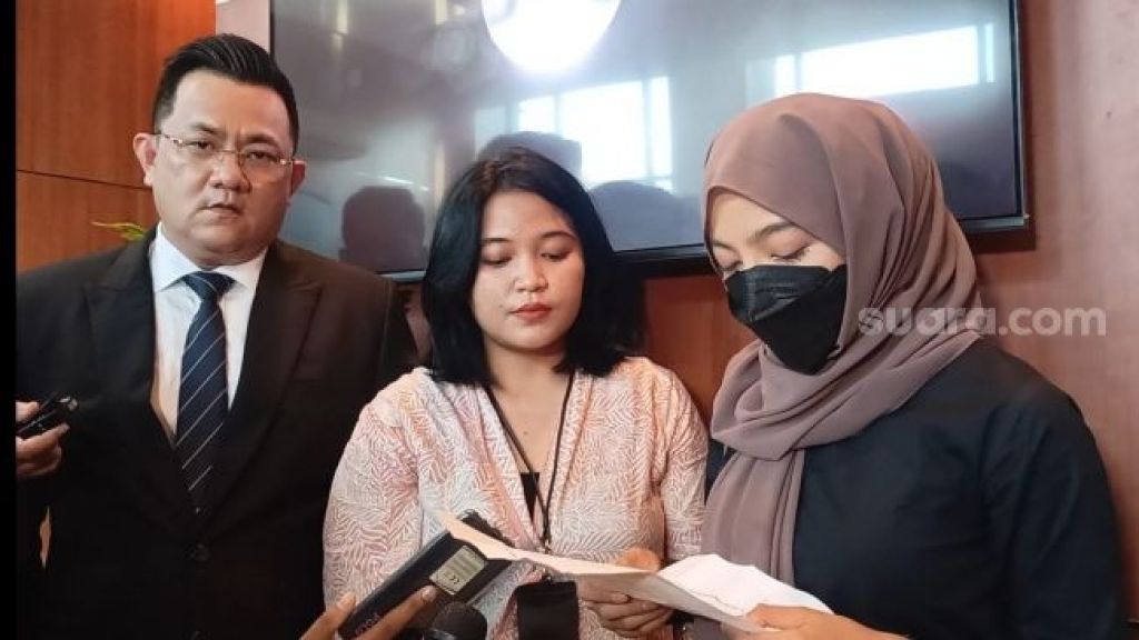 Tutup Semua Akun Sosial Media Usai Konten Jilat Es Krim Viral, Oklin Fia: Saya Kurung Diri karena Takut dan Trauma