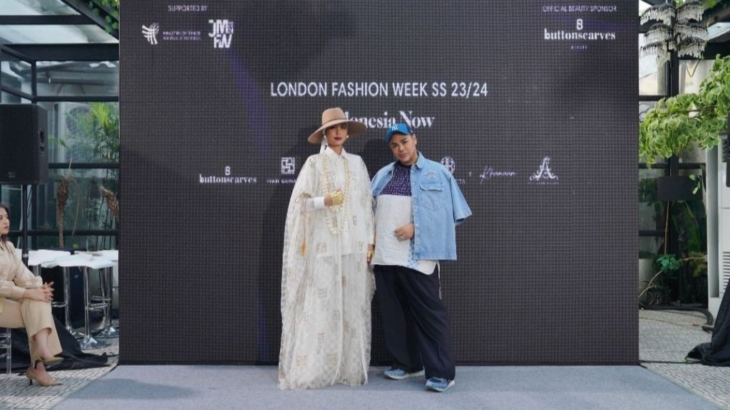 Bakal Tampil di London Fashion Week Spring Summer 2023, Ivan Gunawan Pamerkan Koleksi English Rose, Intip Yuk!