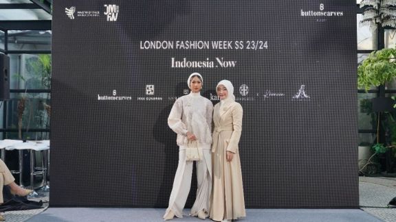 Koleksi Rose and Beyond Ayu Dyah Andari Siap Melenggang di London Fashion Week Spring Summer, Intip Yuk Moms!