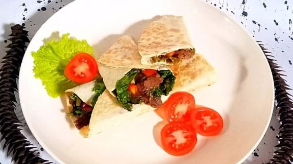 Ajak Si Kecil Berkreasi, Yuk Simak Cara Simpel Bikin Kebab Beef Bulgogi yang Pasti Disukai Anak-anak, Mau Coba Moms?