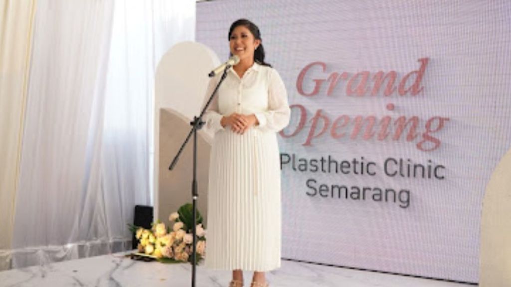 Gak Perlu ke Luar Negeri, Plasthetic Clinic dengan Dokter Ahli Bedah Plastik Hadir di Semarang, Yuk Cek Informasi Lengkapnya Moms!