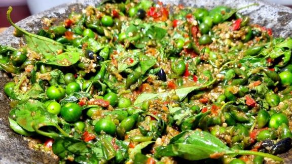 Sambel Leunca Nyak Kopsah Dipuji Enak oleh Codeblu, Intip Yuk Cara Bikinnya Versi Rumahan, Dijamin Segar dan Pedas!
