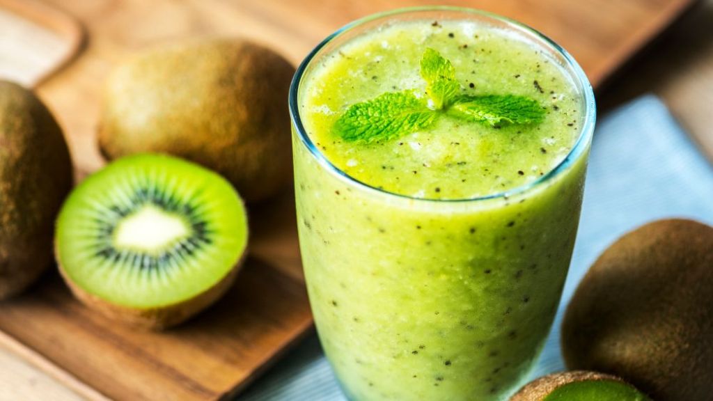 Green Kiwi Shake, Minuman Segar dan Manis untuk Si Kecil yang Terbuat dari Oats, Gak Usah Pakai Gula Moms!