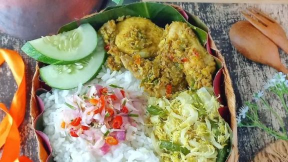 Gak Usah Catering, Yuk Moms Bikin Nasi Besek Ayam Betutu untuk Acara di Rumah, Dijamin Lebih Hemat!