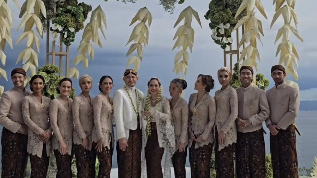 Bunga Citra Lestari Dirujak Netter Malaysia Gegara Umrah Usai Hura-hura di Pernikahan: Dosa Iya, Pahala Iya...