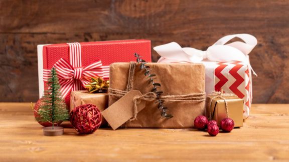 Bisa untuk Segala Usia, Ini 5 Rekomendasi Kado Natal yang Tak Biasa dan Buat Terkesan! Nomor 5 Jarang Kepikiran Lho!