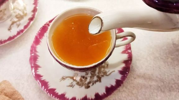 Resep Teh Jeruk Rempah, Minuman Rempah yang Enak Diminum Hangat atau Dingin, Cussss Cobain Moms!