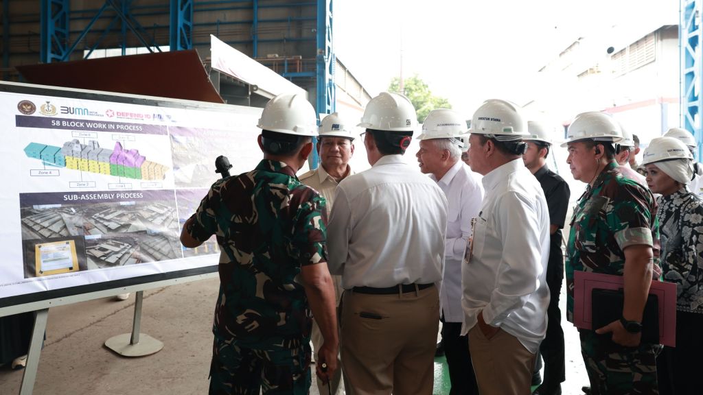 Dibuat oleh Putra Putri Indonesia, Prabowo Ungkap Rasa Bangganya Saat Tinjau Pembangunan Kapal Fregat Merah Putih di PT PAL