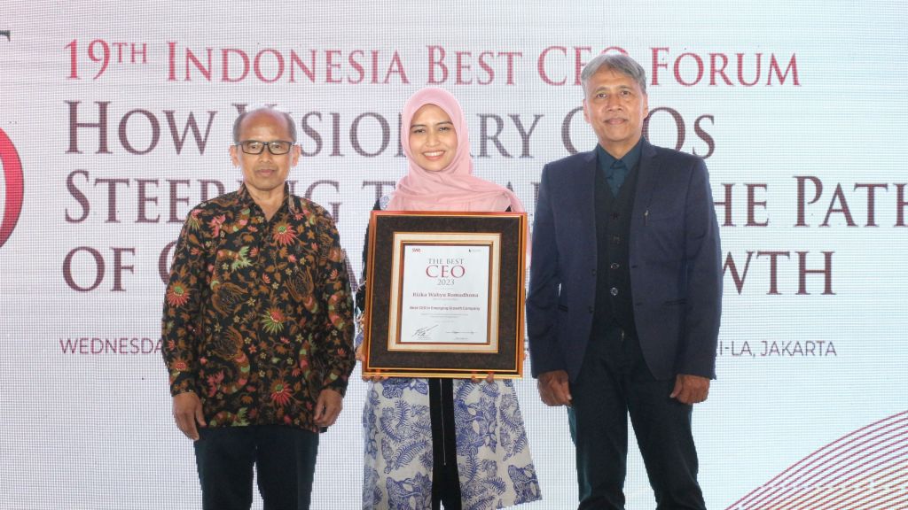 Ciptakan Budaya Perusahaan Suportif, Rizka Wahyu Romadhona, CEO PT Agrinesia Raya Raih Penghargaan Best CEO in Emerging Growth Company 2023