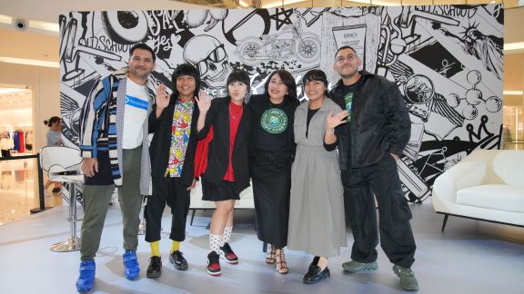 Ajak Seniman Muda untuk Ciptakan Karya Demi Perpanjang Hidup Sampah, Kiehl’s Helat Kampanye 'Trash to Art' di Senayan City