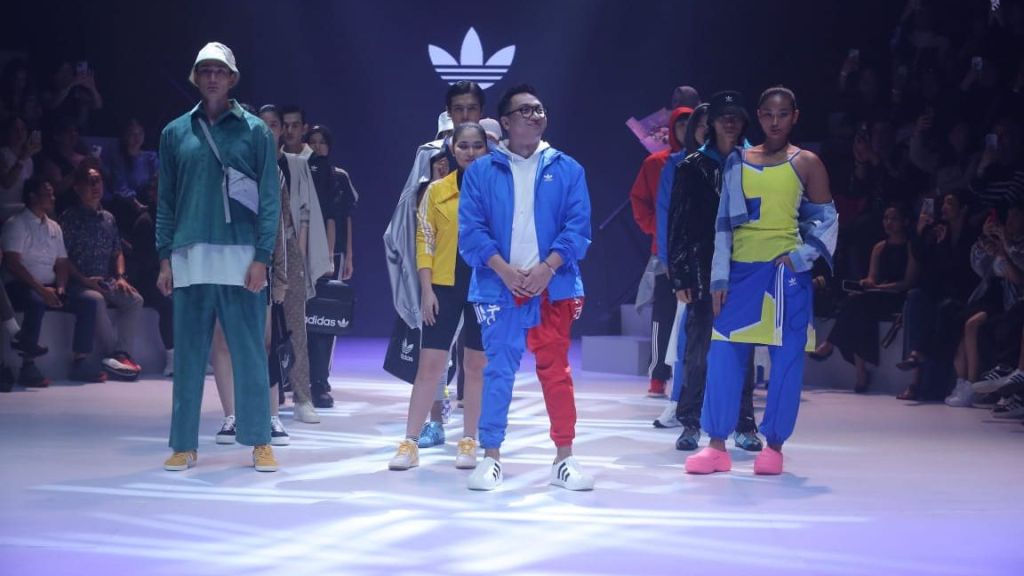 Gandeng Mario Ginanjar, adidas Indonesia Tampilkan Koleksi Terbarunya di Plaza Indonesia Fashion Week 2024