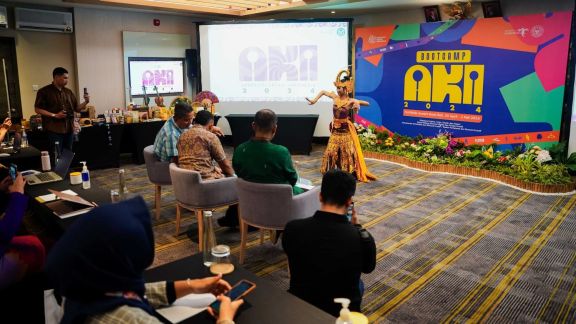Perdalam Ilmu Bisnis, 410 Usaha Kreatif Ikuti Bootcamp AKI 2024! Sandiaga Uno: AKI Siap Jadi Wadah Pelaku Ekraf Perluas Pasar!