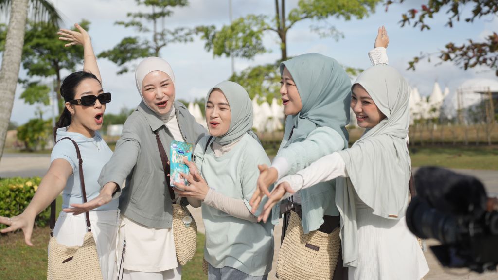 Tips Pilih Deterjen untuk Hijab ala Influencer Vira Tandia dan Cerelia Raissa