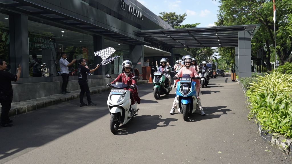 Cara ALVA Apresiasi Peran Perempuan Semarakkan Hari Kartini, Ajak OTOLadies Seru-seruan Bareng!