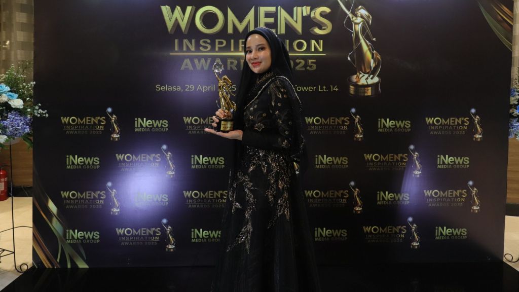 Aktif Menghadirkan Inovasi dan Teknologi di Bidang Estetika, dr. Ayu Widyaningrum Raih Penghargaan Women in Innovation and Technology