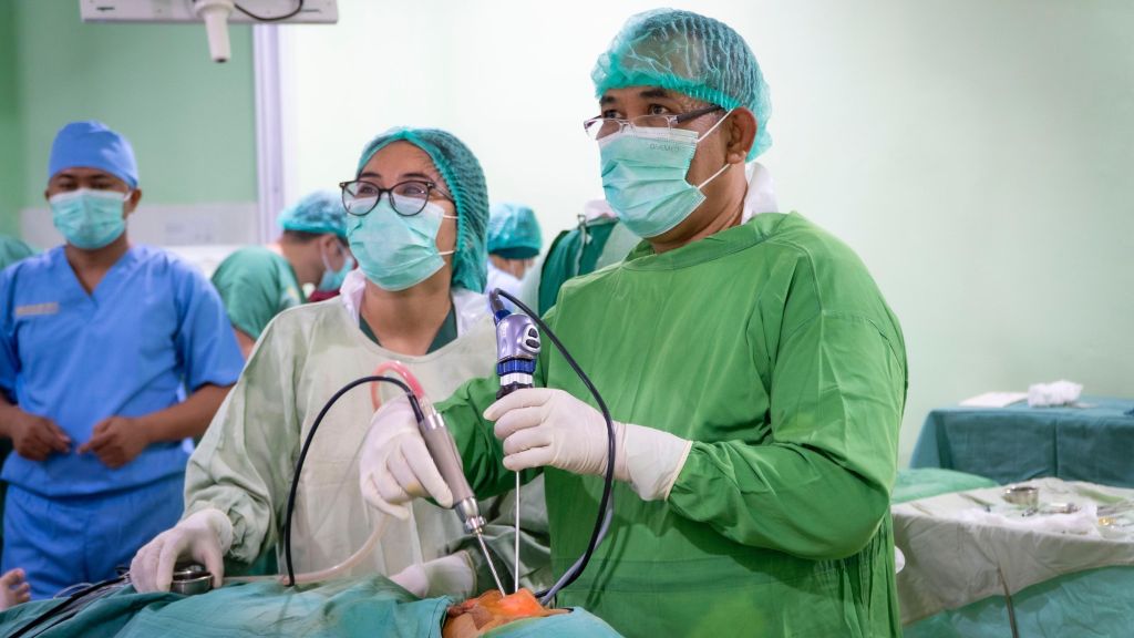 Dukung Pemerataan Layanan Kesehatan di Indonesia, PT Advance Medicare Corpora  Hadirkan Pelayanan Medis THT di Sorong Papua