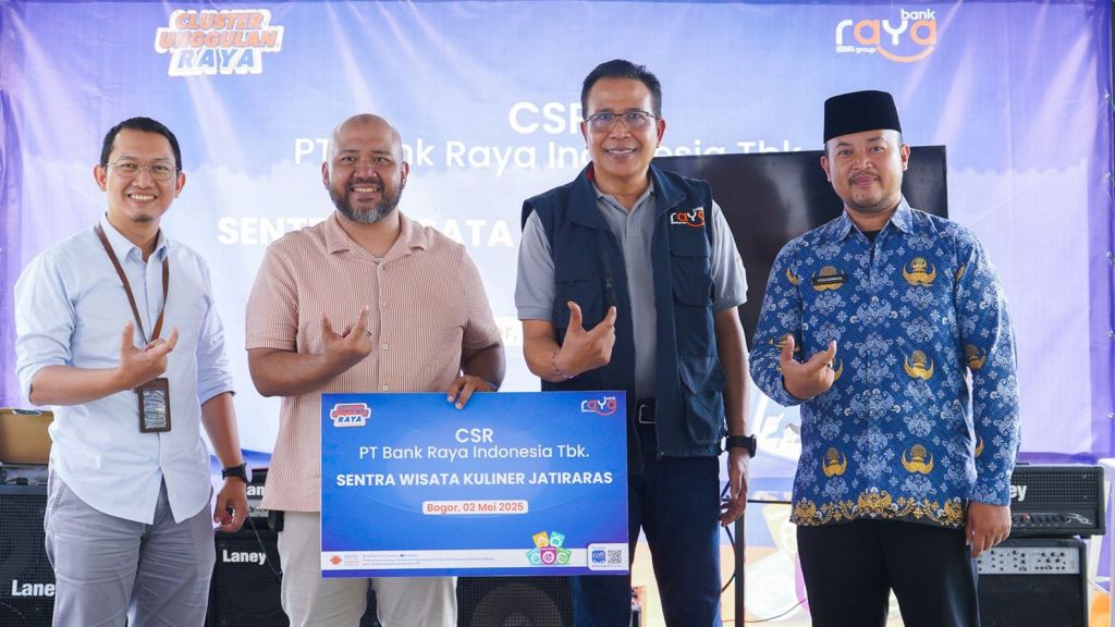 Dukung Transformasi Digital UMKM Cibinong, Bank Raya Serahkan CSR ke Cluster Unggulan Jatiraras Sawarga