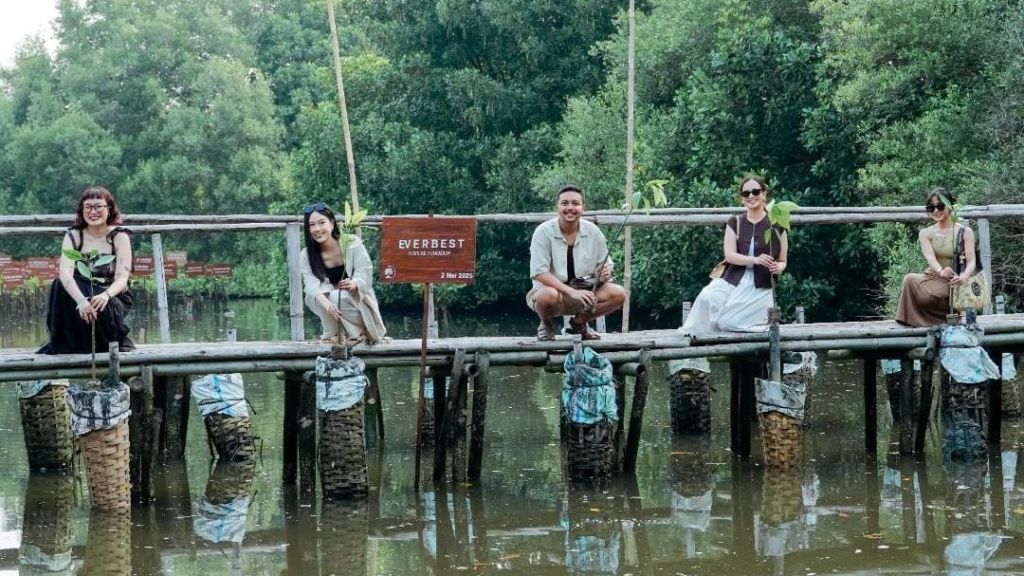 Everbest Pilih Penanaman Mangrove Sebagai Program CSR Kelestarian Alam