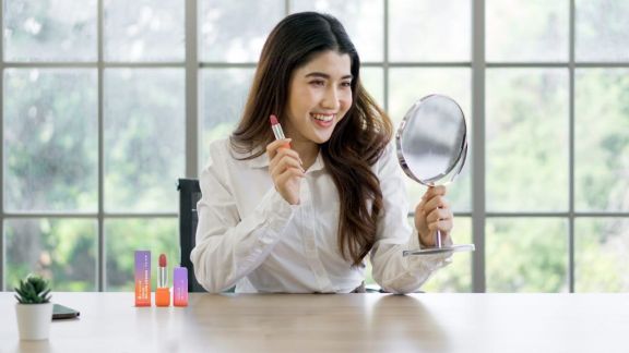 3 Tips Bibir Cantik dan Sehat, Auto Percaya Diri Beauty!