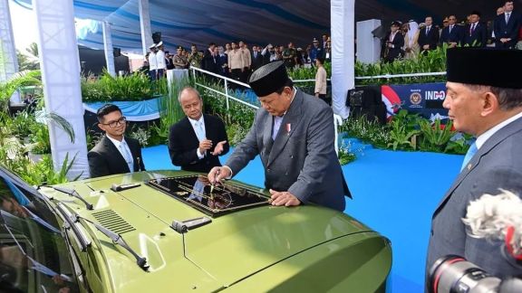 Wong Hang Bersaudara Unjuk Gigi di Indo Defence 2025: Seragam Taktis Elegan untuk TNI hingga Masyarakat Sipil!