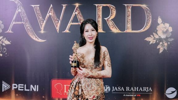 Mengintip Perjalanan Louisse Scarlett yang Berhasil Raih Successful Woman in Digital Marketing Award 2025