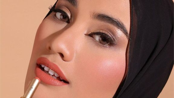 Ini Dia 3 Cara Gampang Pilih Lipstik Sesuai Undertone Kulit