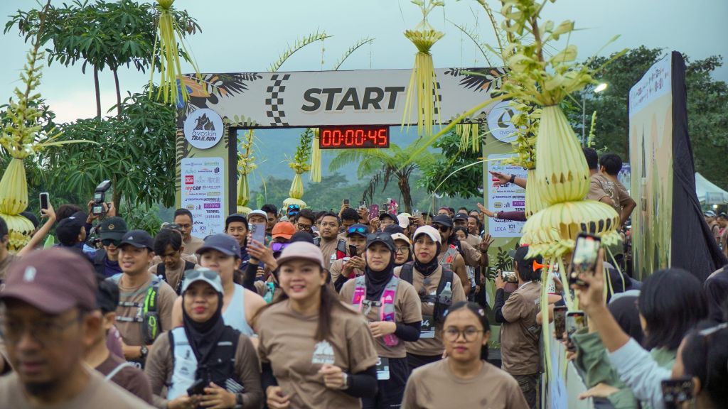 Avoskin Trail Run 2025: Lari di Kaki Merapi, Menanam Harapan untuk Bumi