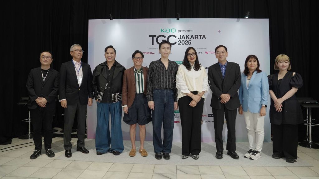 Ketika Desainer Lokal Tampil Mendunia, Intip Yuk Gemerlap Mode Indonesia di TGC Jakarta 2025!