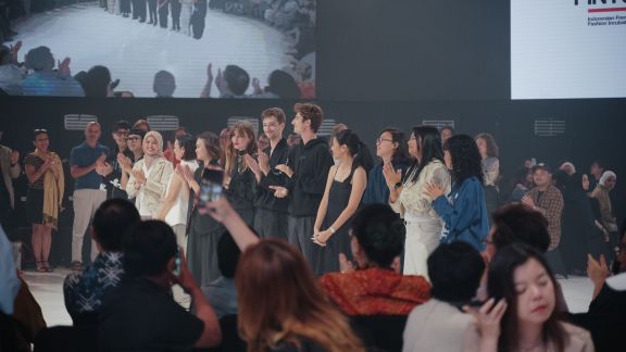 JF3 Fashion Festival, Harmoni Tradisi dan Kreativitas Desainer Muda PINTU Incubator & École Duperré